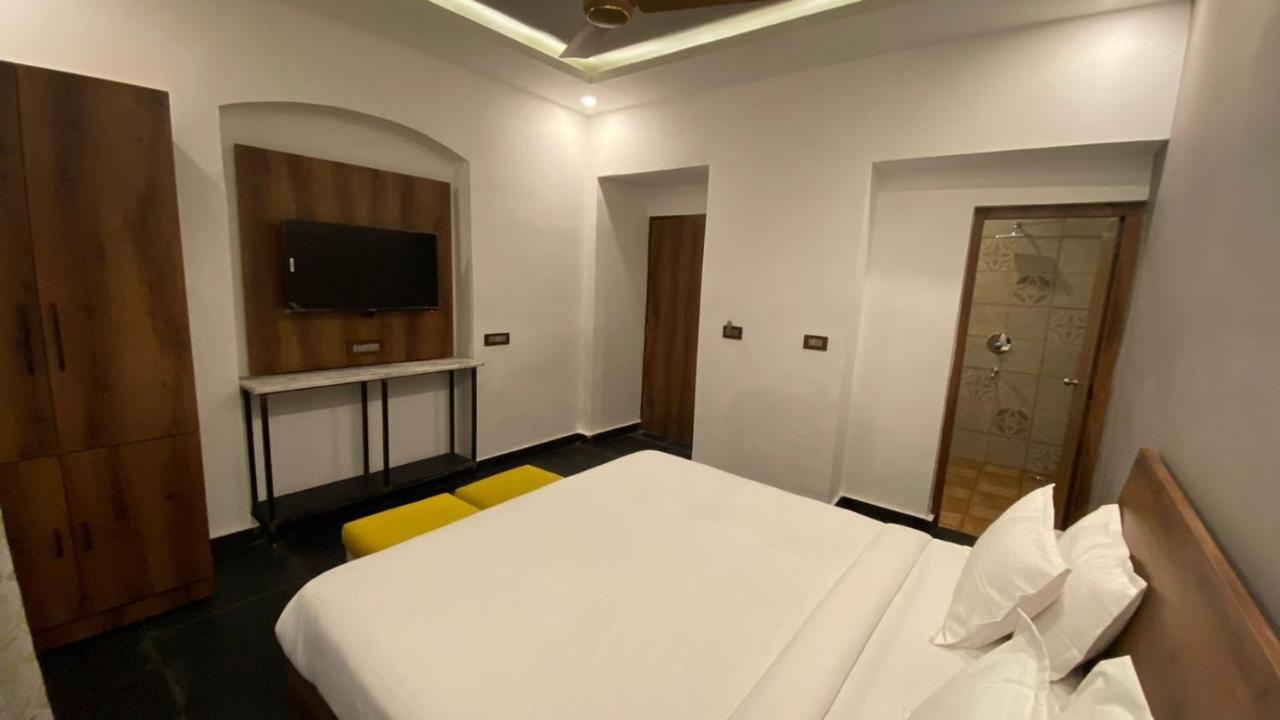 Meeram Ganga, A Heritage Stay By The Ganges At Triveni Ghat Rishikesh Luaran gambar