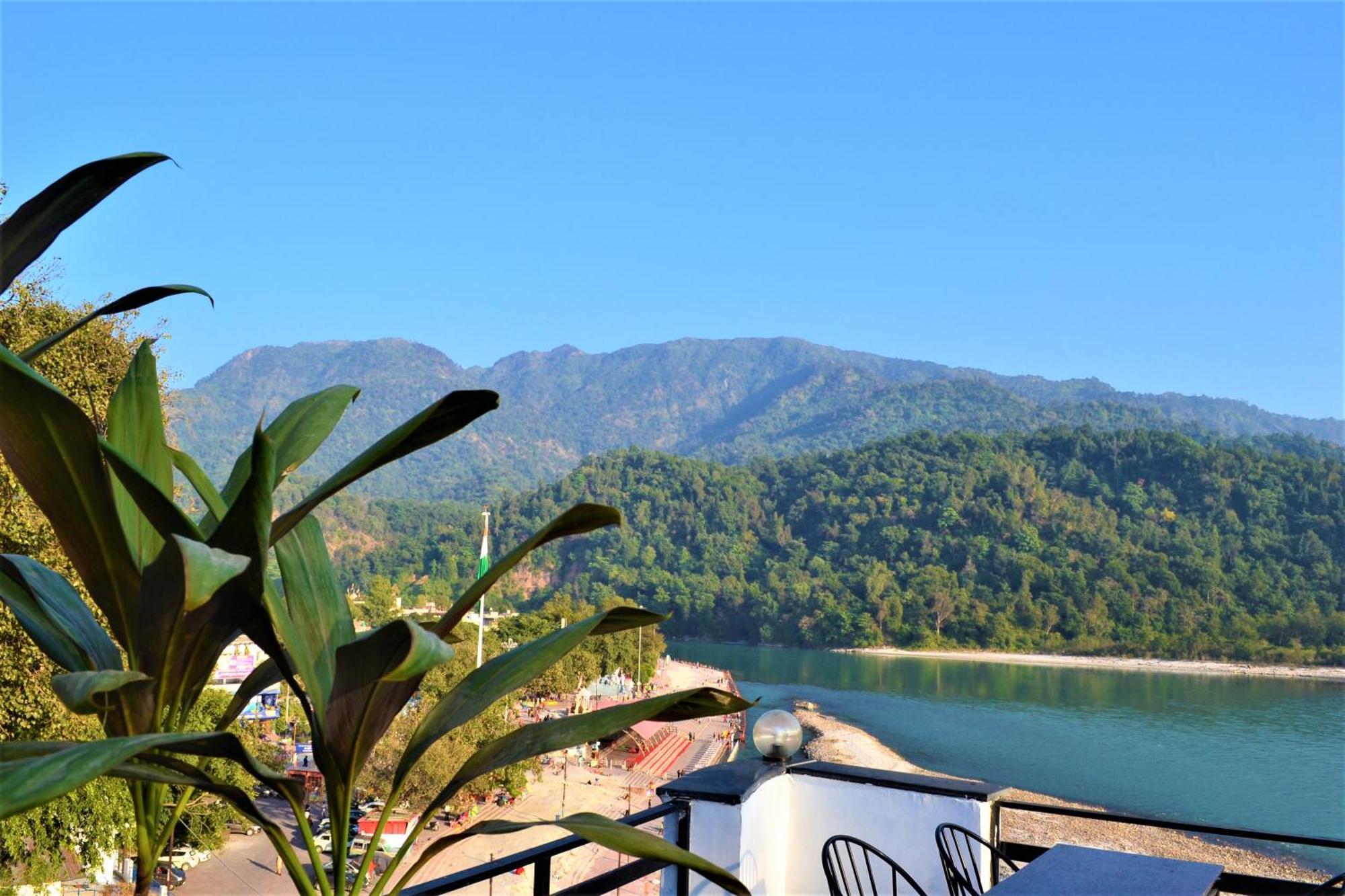 Meeram Ganga, A Heritage Stay By The Ganges At Triveni Ghat Rishikesh Luaran gambar