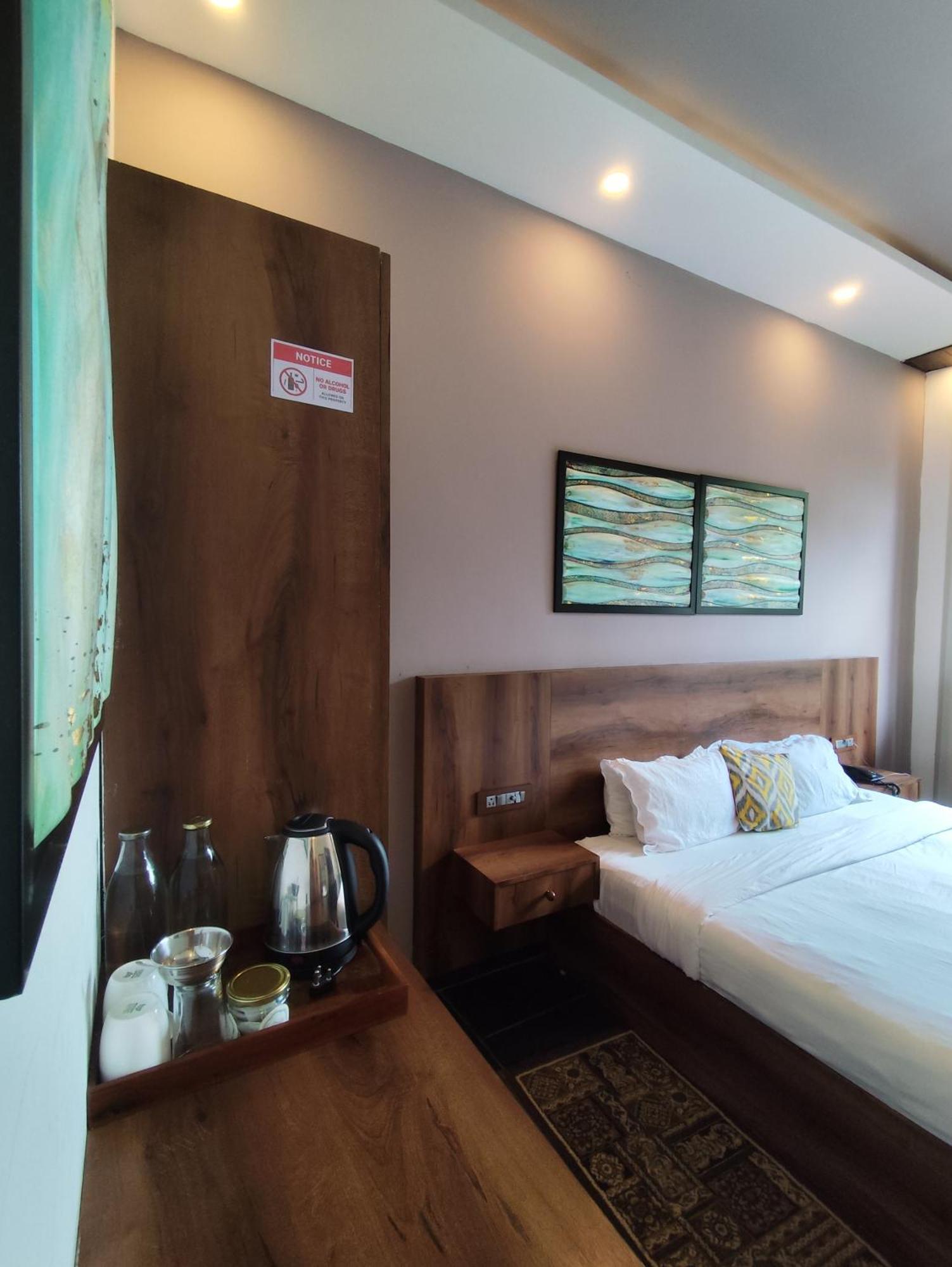 Meeram Ganga, A Heritage Stay By The Ganges At Triveni Ghat Rishikesh Luaran gambar