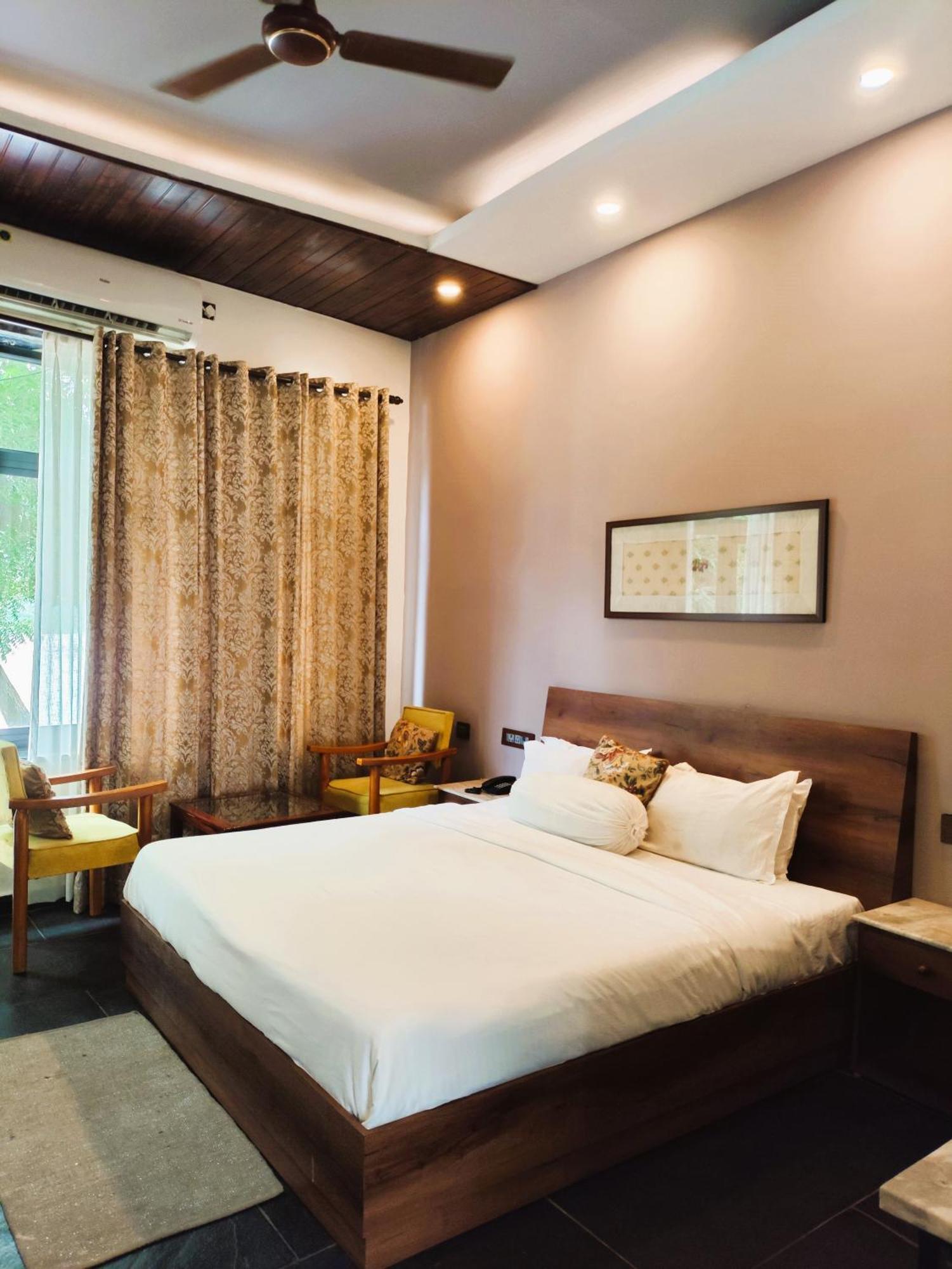 Meeram Ganga, A Heritage Stay By The Ganges At Triveni Ghat Rishikesh Luaran gambar