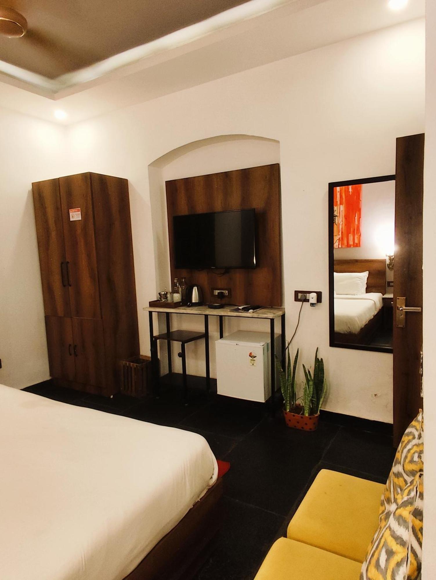Meeram Ganga, A Heritage Stay By The Ganges At Triveni Ghat Rishikesh Luaran gambar