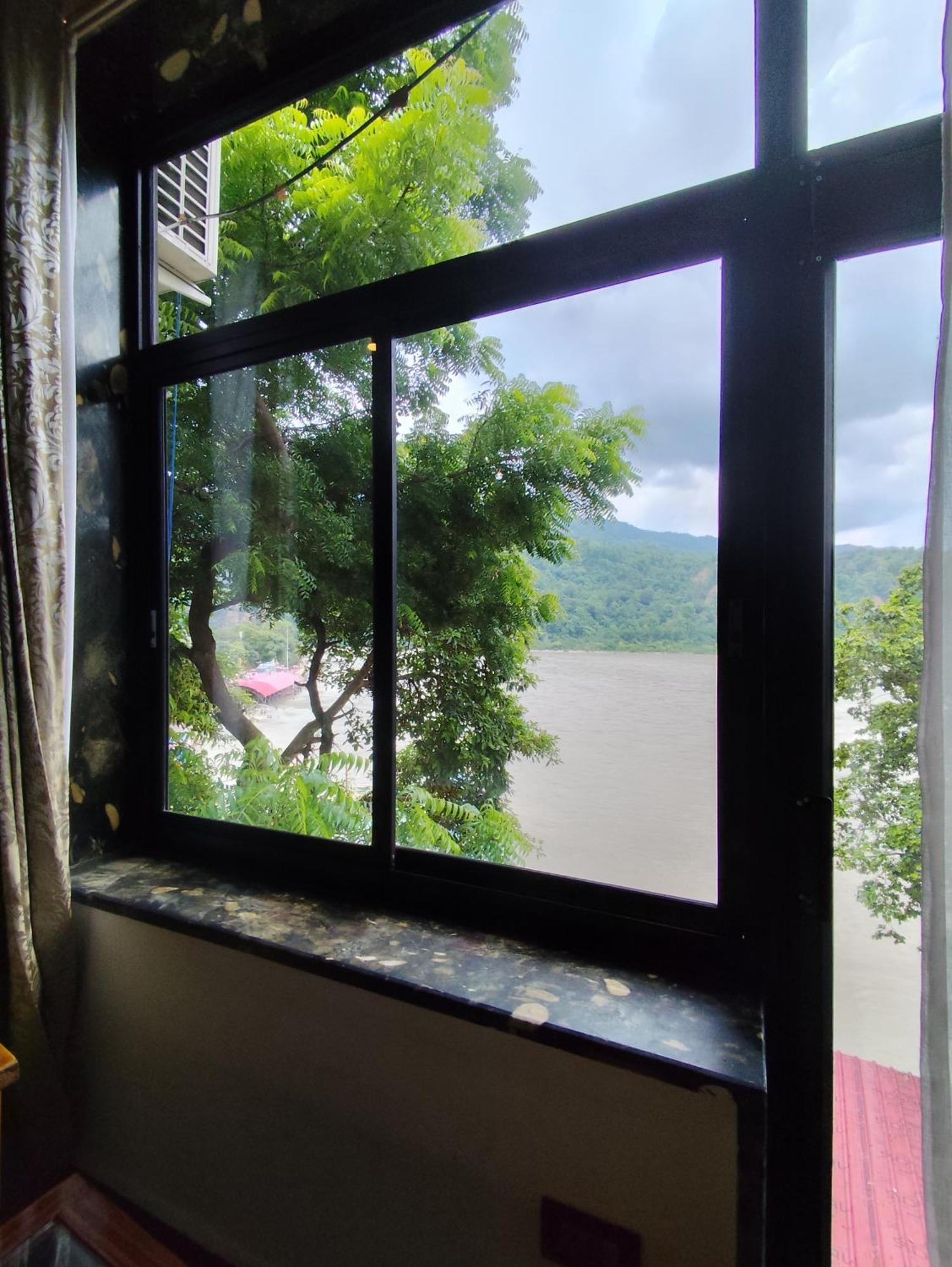 Meeram Ganga, A Heritage Stay By The Ganges At Triveni Ghat Rishikesh Luaran gambar